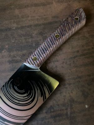 Haihiru Richlite carved