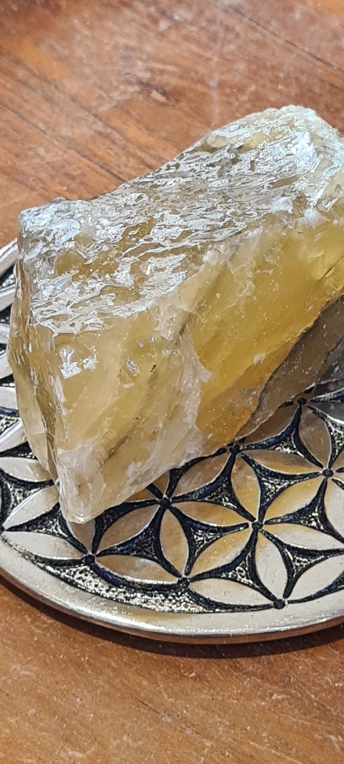 Honey Calcite large clusters