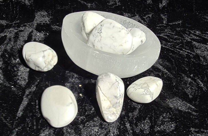 Howlite
