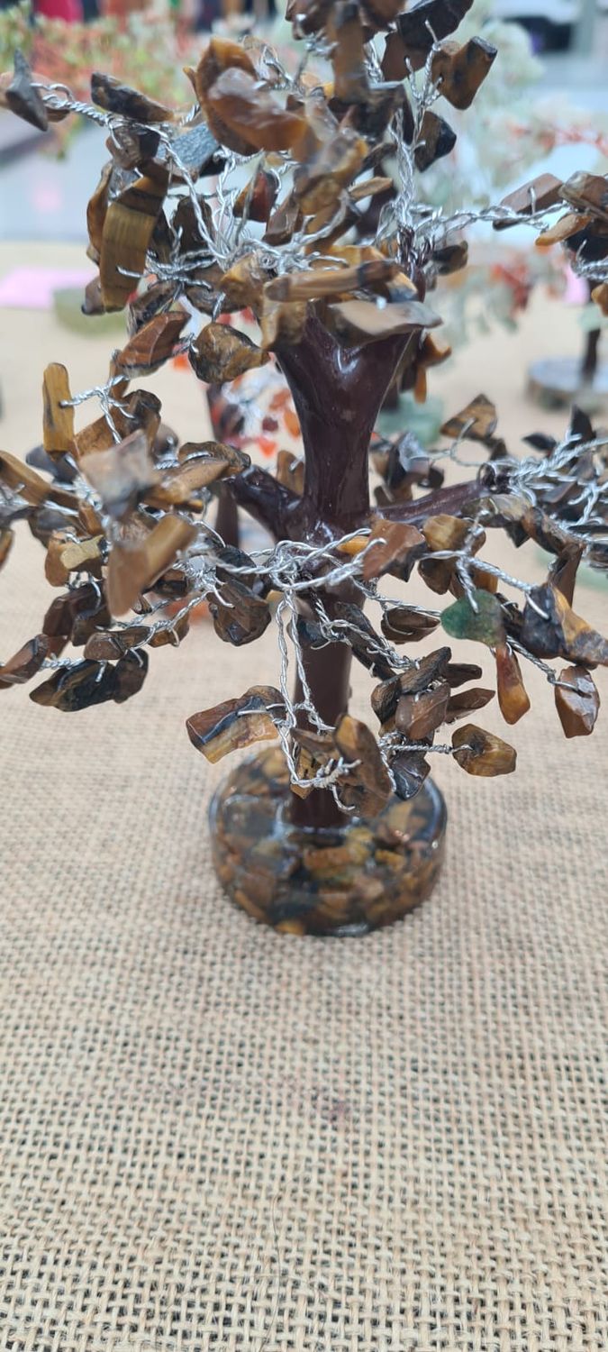 Tigereye Tree with a wood look