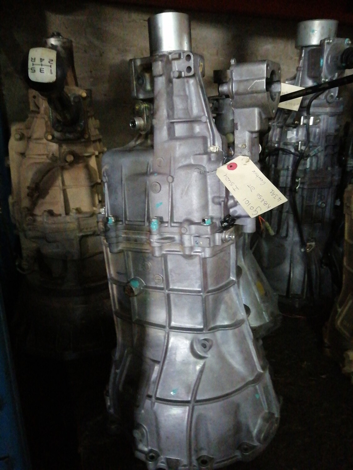 Isuzu KB250 DT 2X4 Gearbox