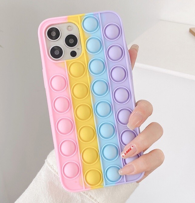 Coque 3D colorée pour iPhone (12, 11, SE, X, XR, XS, 8, 7, 6)