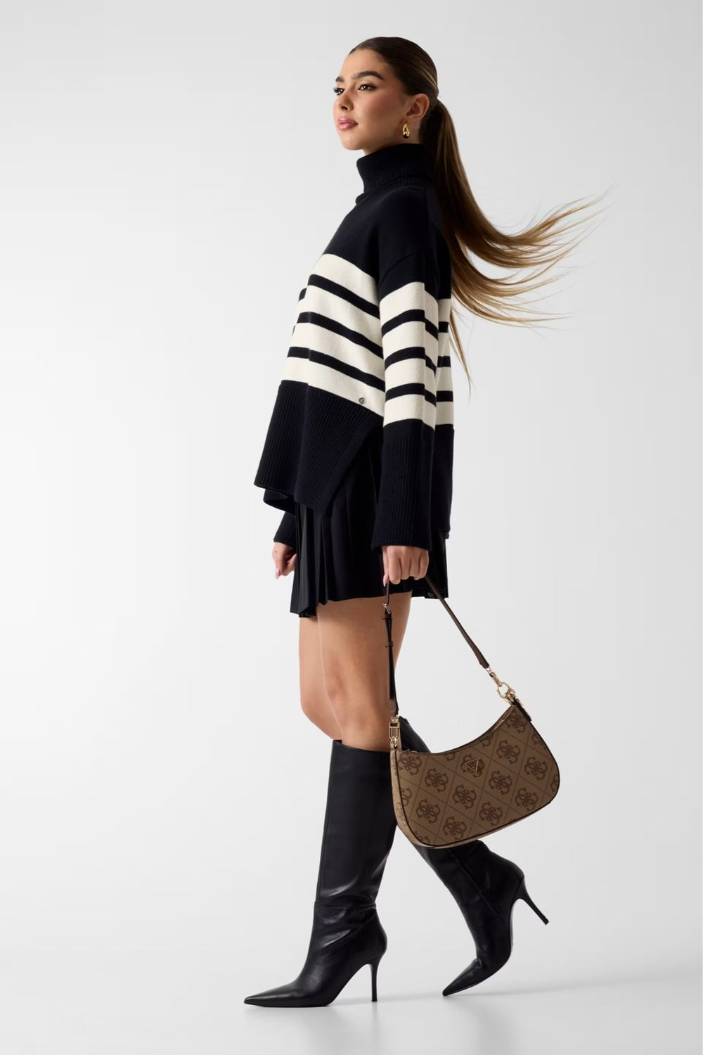 GUESS Borsa a spalla noelle Maxi Logo Latte Beige