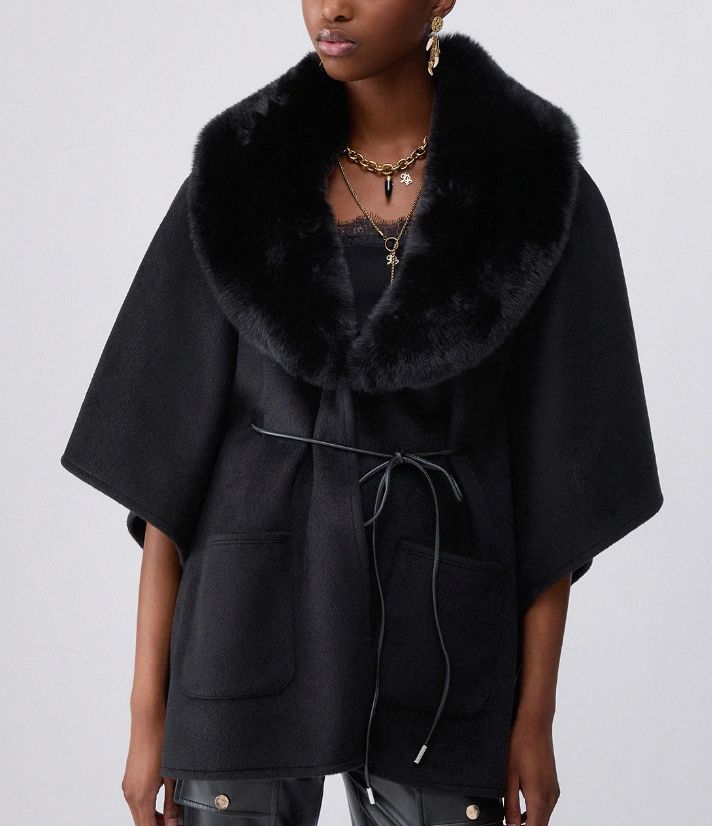 Poncho in montone sintetico Liu Jo 2F6045 T0300 Nero Donna Poncho in montone sintetico Liu Jo 2F6045 T0300 Nero Donna