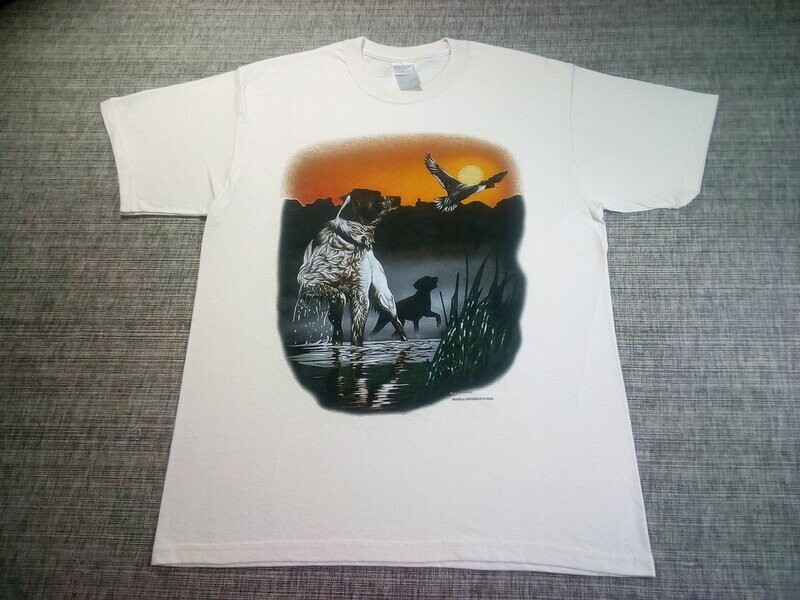 T-SHIRT - S - Deux Chiens de Chasse dans une Rivière avec Canard Volant