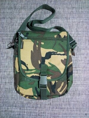 Sac Bandoulière "Style Couleur Militaire"Couleur Militaire Vert Camouflage - Pour Documents : CI Permis Etc...   - Dimension : 24x20x5 cm