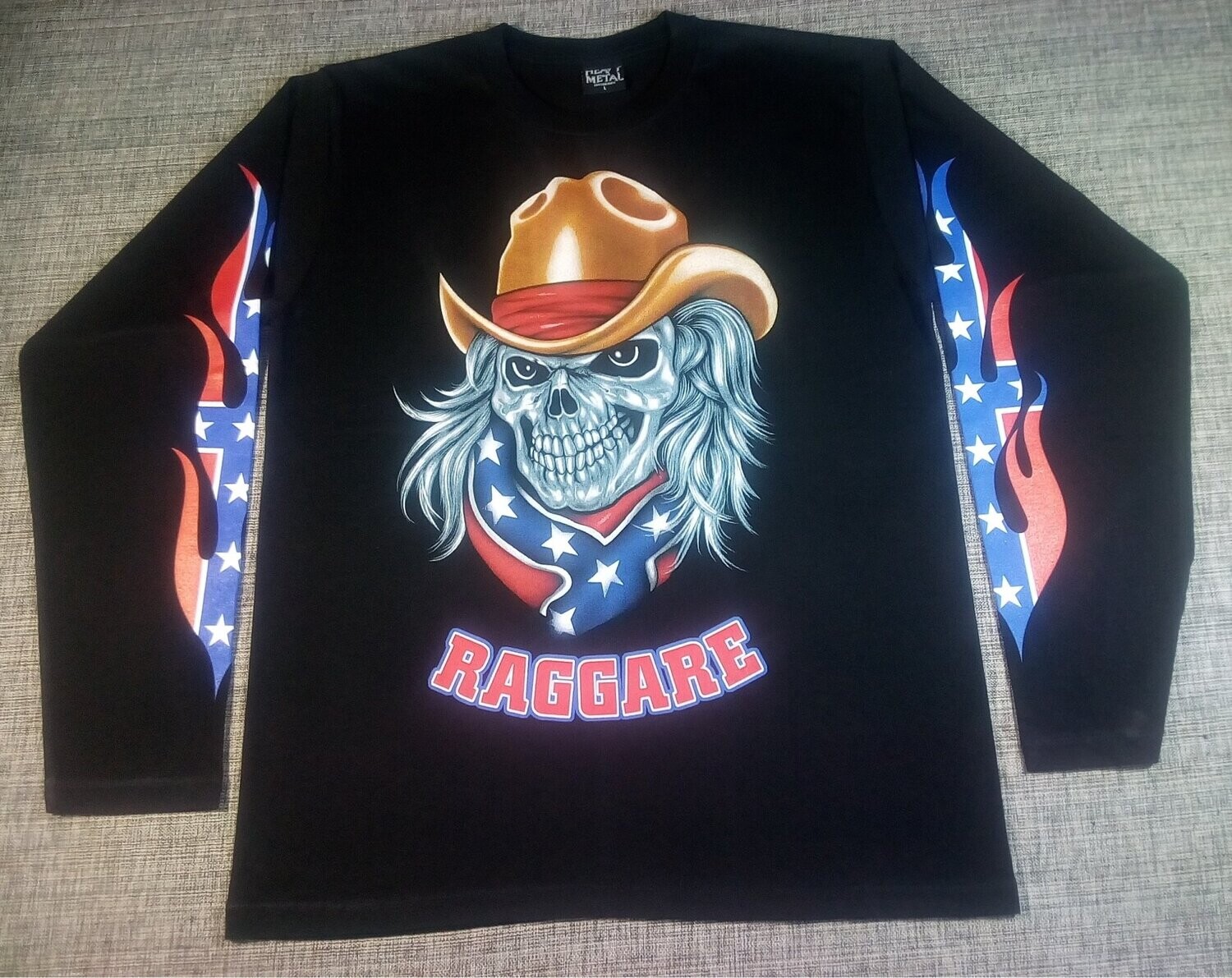 T-SHIRT - L - Portrait d'un Cow Boy chevelure blanc long et son Foulard Américain coiffé d'un Chapeau Marron soit  "Couleur Américain" et  "Raggare"