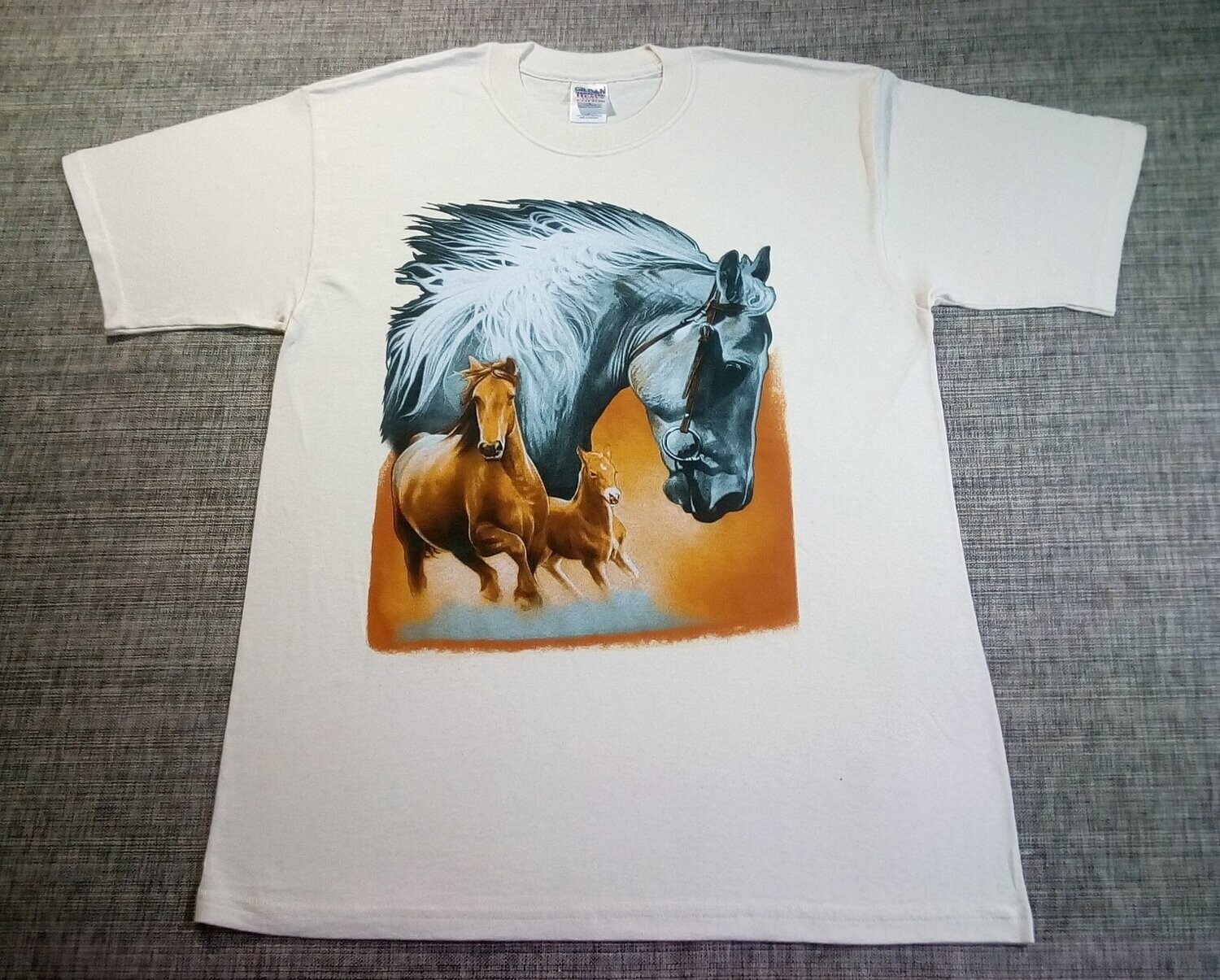 T-SHIRT - XL - Portrait de Cheval Blanc et Deux Chevaux Marron