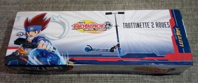 Une Trottinette "BeyBlade" de Couleur Bleu, avec Guidon Ajustable de Niveau de Hauteur, Système de Freinage par pulsion Roue Arrière 2 Roues