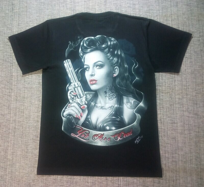 T-Shirt - M - Portrait Girl des Années 50 Tatoué au Cou "Rose Noire Love" avec son Revolver en Garde "You Are Dead"