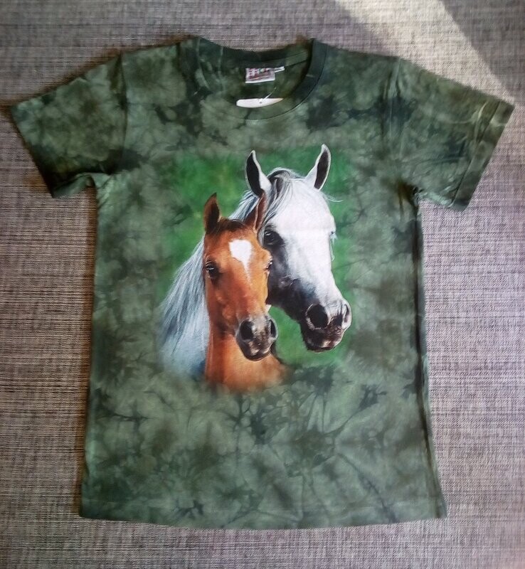 T-SHIRT - 2-4 ans - Deux Portrait de Chevaux Marron s & Blanc sur un Fond Magnifique Vert Camouflage