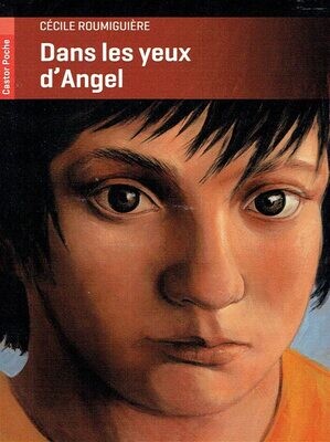 Caroline, "Dans les yeux d'Angel", Propose de Jouer à chat avec ce Garçon Bizarre et si Mal Habillé...