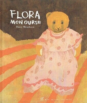 A Prague, A la Nuit, un Jour de Neige, Trouve un Vieil Ours en Peluche "Flora, Mon Ourse", Le Lendemain, Encore là, est-il abandonné...