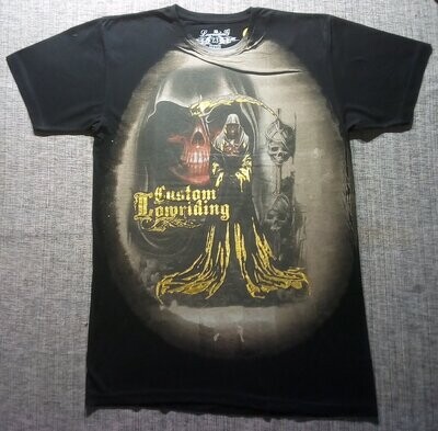 T-Shirt - 2XL - Portrait d'une Faucheuse assis sur Trône & en Avant Portrait d'une Faucheuse T-Shirt - 2XL - Portrait d'une Faucheuse assis sur Trône & en Avant Portrait d'une Faucheuse " Custom Lowriding"