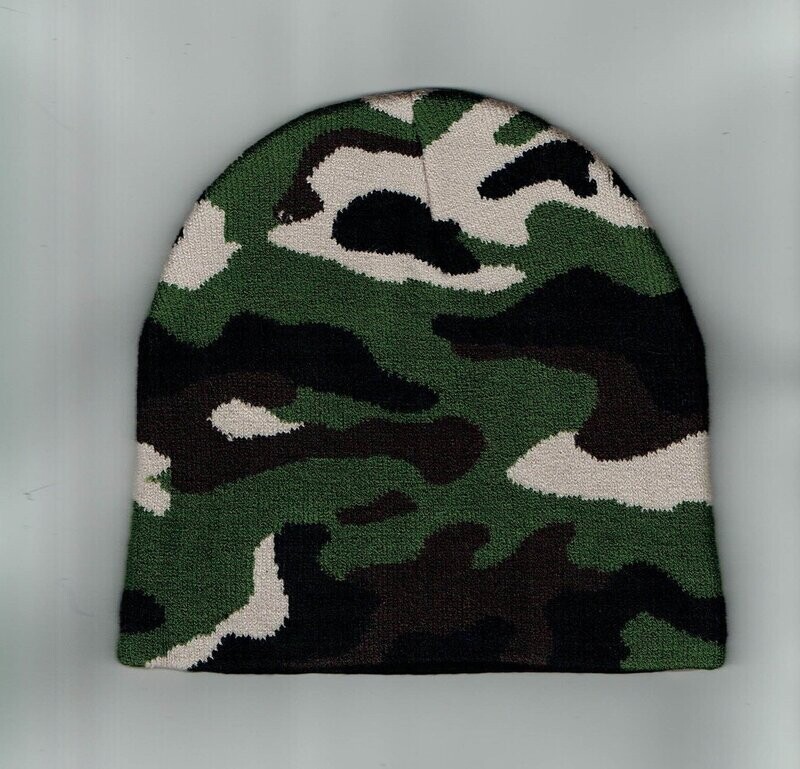 Un Bonnet de Couleur "Vert Feuille Camouflage Militaire", composition de Couleur Vert/Noir/Marron/Crème