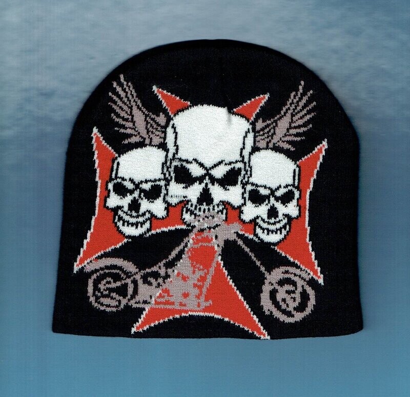 Un Bonnet Noir avec en Déco "3 Crânes Blanc sur une Croix Biker Rouge" sur Fond une  Moto Gris, Paire d'Ailes