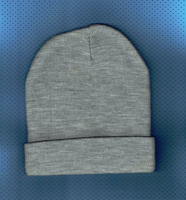 Un Bonnet de Couleur "Gris" avec Revers, Taille Unique