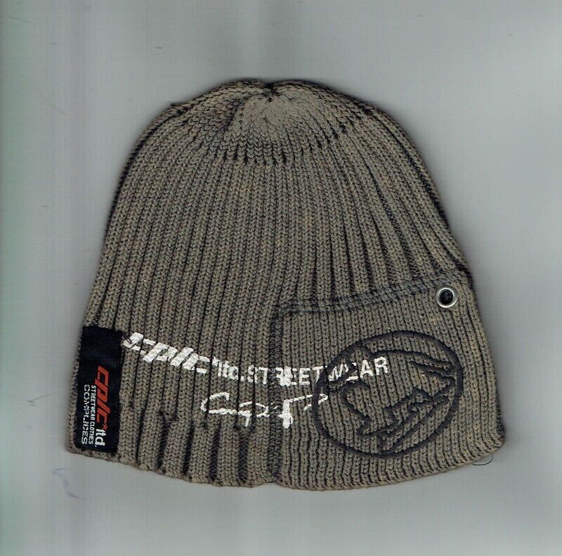 Un Bonnet de Couleur "Camel" avec une Déco Logo CPLC, pour Taille unique
