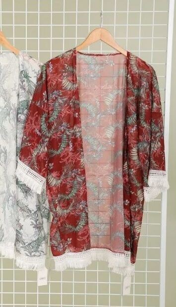 Tunique Rouge - Imprimé Feuilles et Dentelles - 100% Viscose