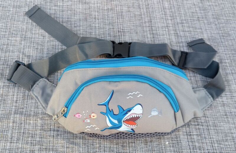 Sac Banane Enfant "Requin" Maintien Ceinture - 1 Compartiment - Gris/Bleu