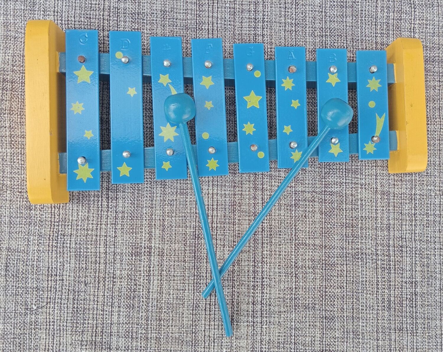 Un Carillon pour les Enfants, Composé de 8 Lames Bleue en Acier avec 2 Mailloches