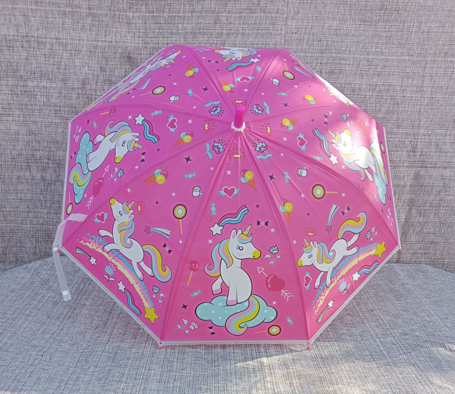 Parapluie Enfant Rose avec impression de Licornes avec une Couleur Blanc & Symboles - Envergure de 72 cm