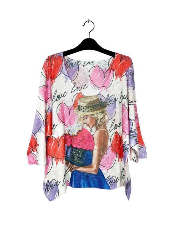 Tunique Tunique "Fantaisie" Une Girl Blonde avec Robe Bleu, Chapeau et d'un Bouquet de Fleurs Bleu et Entourés de Cœurs Rose, Rouge sur un Fond Blanc/Crème