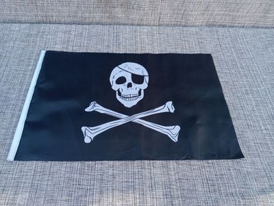 Drapeaux de Pirate où Biker Composé "Crâne, Bandeau Œil, & 2 Os sur Fond Noir - Pour un Format A3 = 30 x 42 cm