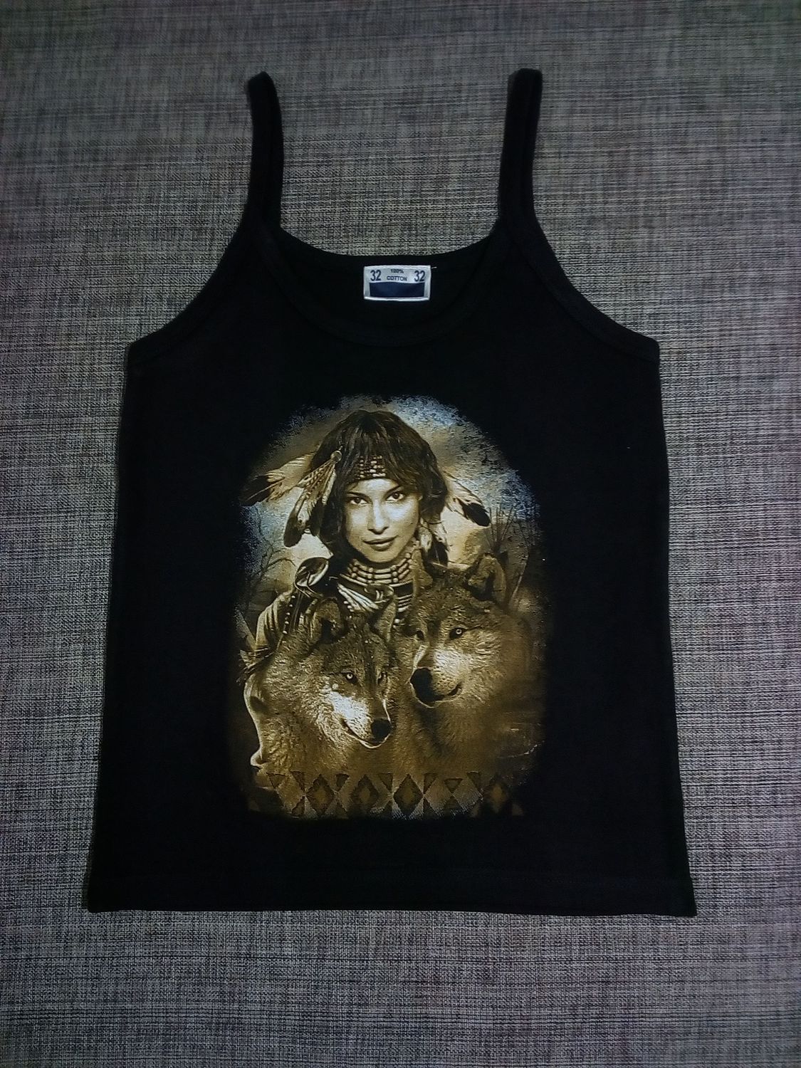 T-Shirt Marcel - Taille 30/32 - Portrait d'une Indienne et ses deux Loups