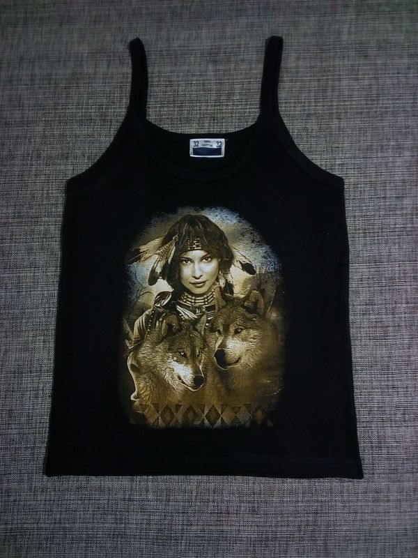 T-Shirt Marcel - Taille 30/32 - Portrait d'une Indienne et ses deux Loups