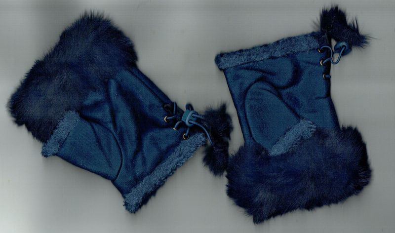 Une Paire de Gants Une Paire de Gants "Mitaine" En "Polyester & Simili Daim", Doublure Fourrure, de Couleur Bleu Marine, pour une Taille Réglable Unis de T6 à T8