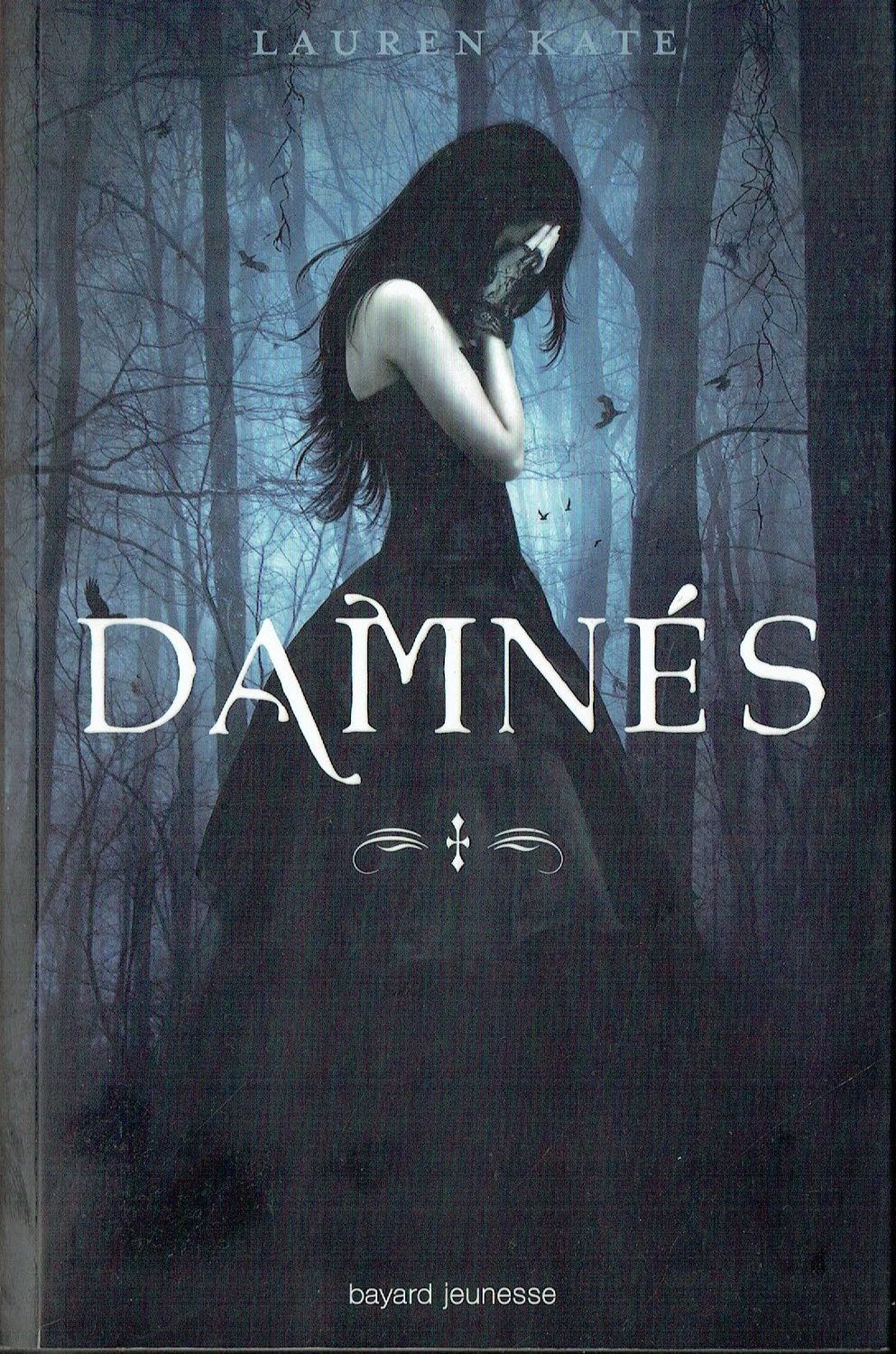 A Sword & Cross, Tome 1, "DAMNES", Luce, 17 ans, Lycéenne Attirée par le Ténébreux Daniel, Tous un Passé Lourd, Ignore Luce, un Dilemme...