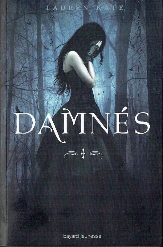 A Sword & Cross, Tome 1, A Sword & Cross, Tome 1, "DAMNES", Luce, 17 ans, Lycéenne Attirée par le Ténébreux Daniel, Tous un Passé Lourd, Ignore Luce, un Dilemme...