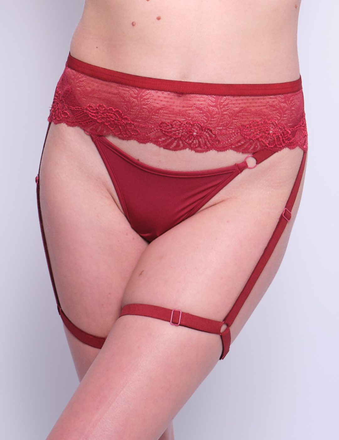 TEMPTRESS Thong & Garter Harness | Burgundy