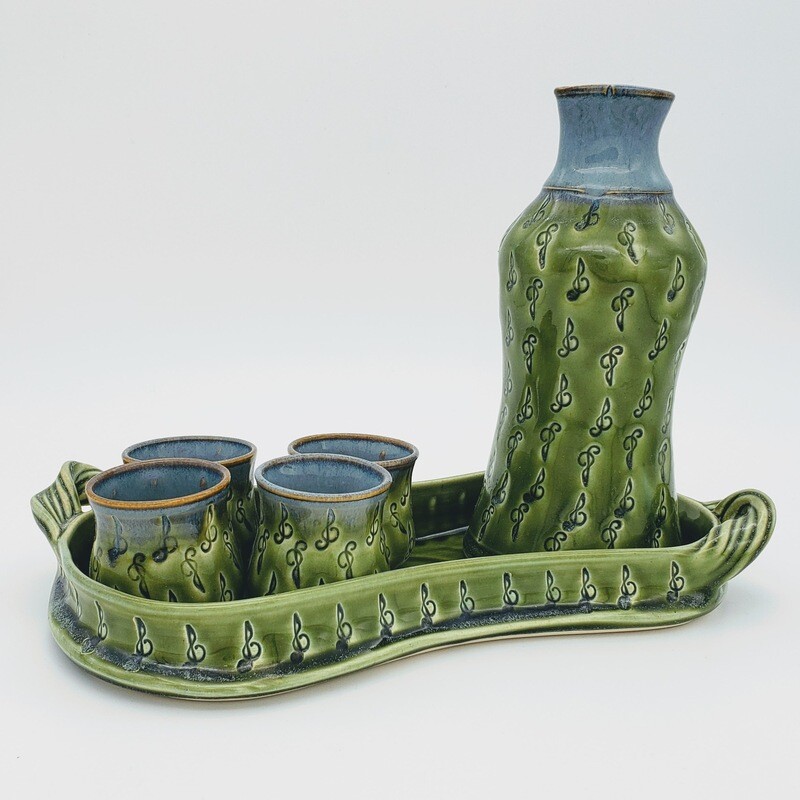 Sake Set with Treble Clef pattern