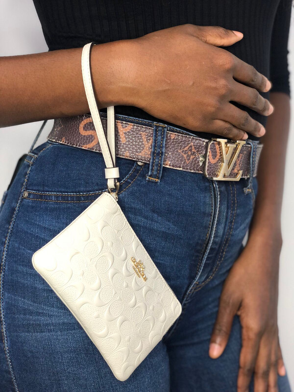 Coach Wristlet Chalk