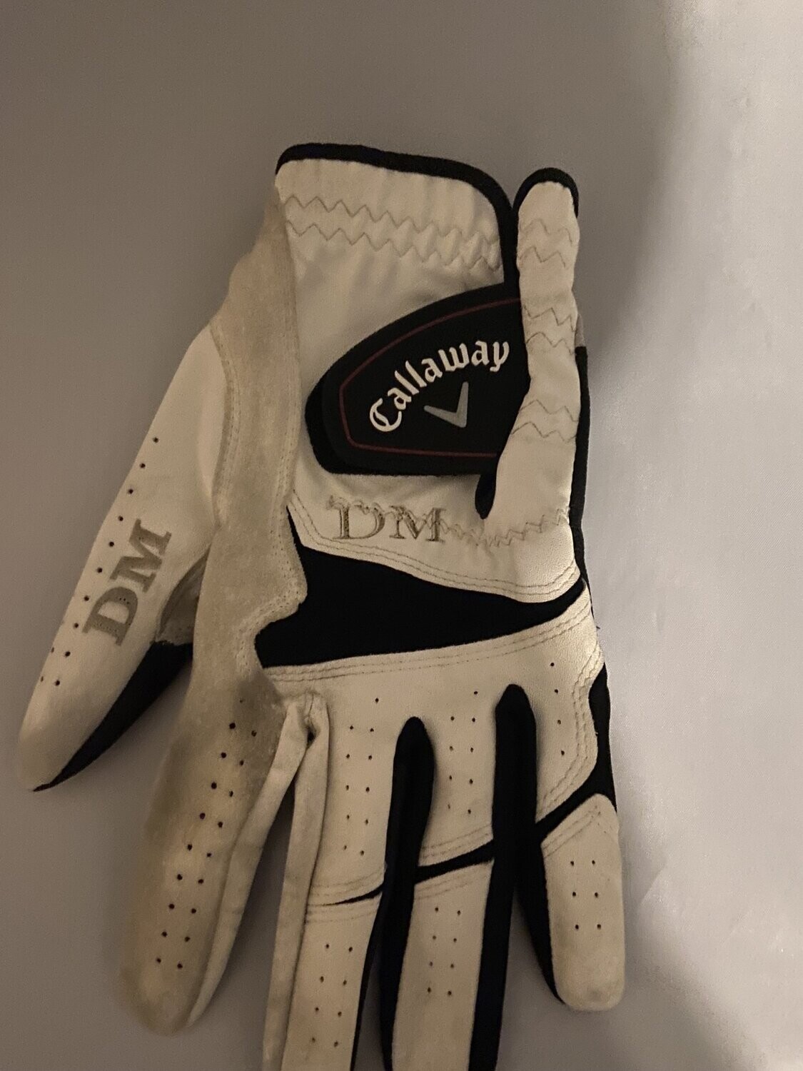 Golf glove engraving