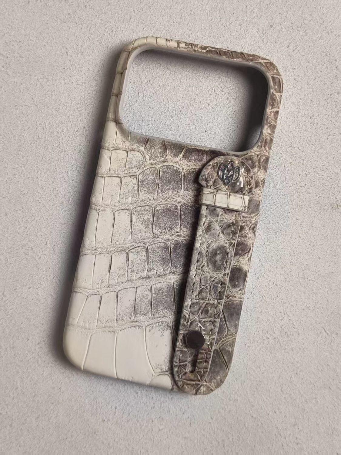 Himalayan Leather iPhone 17 Pro Case