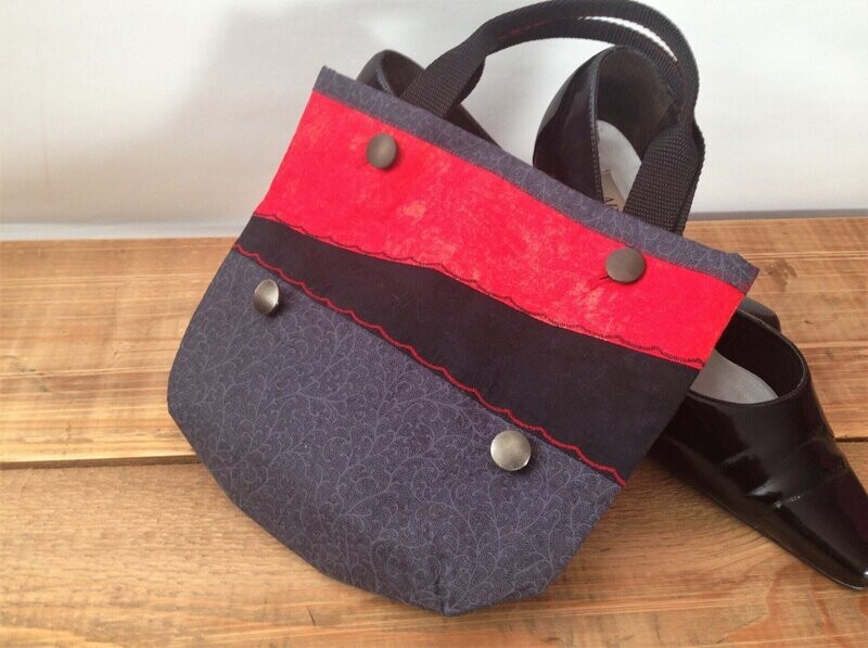 Clutch & Henkeltasche rot-grau-schwarz personalisierbar