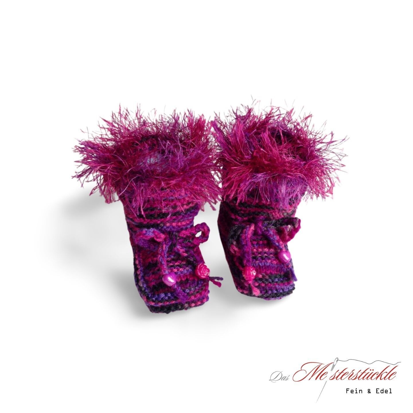 handgestrickte Babystiefel lila pink mit Fransen