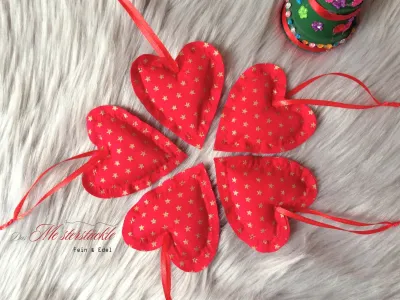 Dekoherz Herzchen 5 Stück Geschenkanhänger Weihnachtsschmuck handgefertigt Dekoherz Herzchen 5 Stück Geschenkanhänger Weihnachtsschmuck handgefertigt