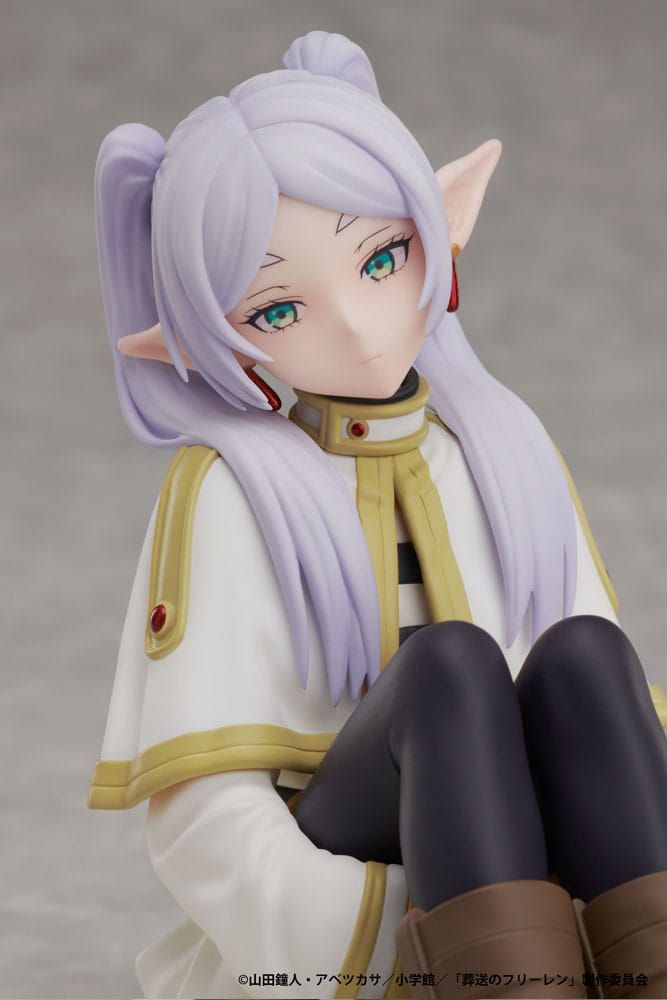 Frieren: Beyond a Journey&#39;s End - Frieren Pvc Statue 1/7 Figure Elcoco 11 Cm