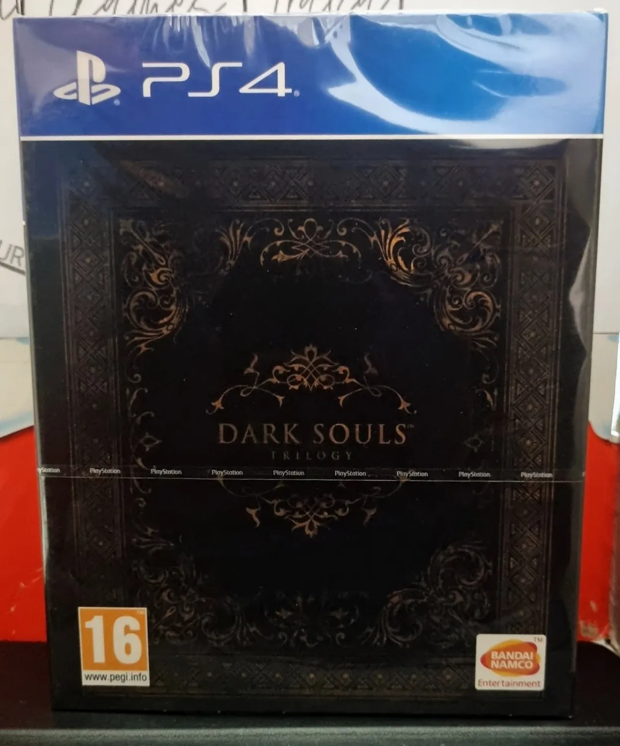 Dark Souls Trilogy - PS4 Cofanetto 3 Giochi + DLC EU Con Italiano