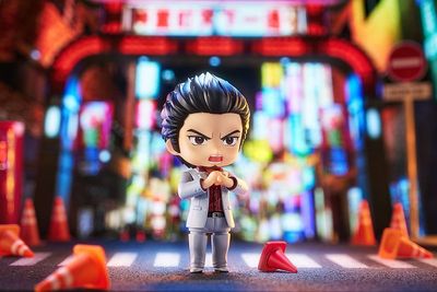 Yakuza Series Nendoroid Kazuma Kiryu Action Figure 10 Cm Goodsmile Company
