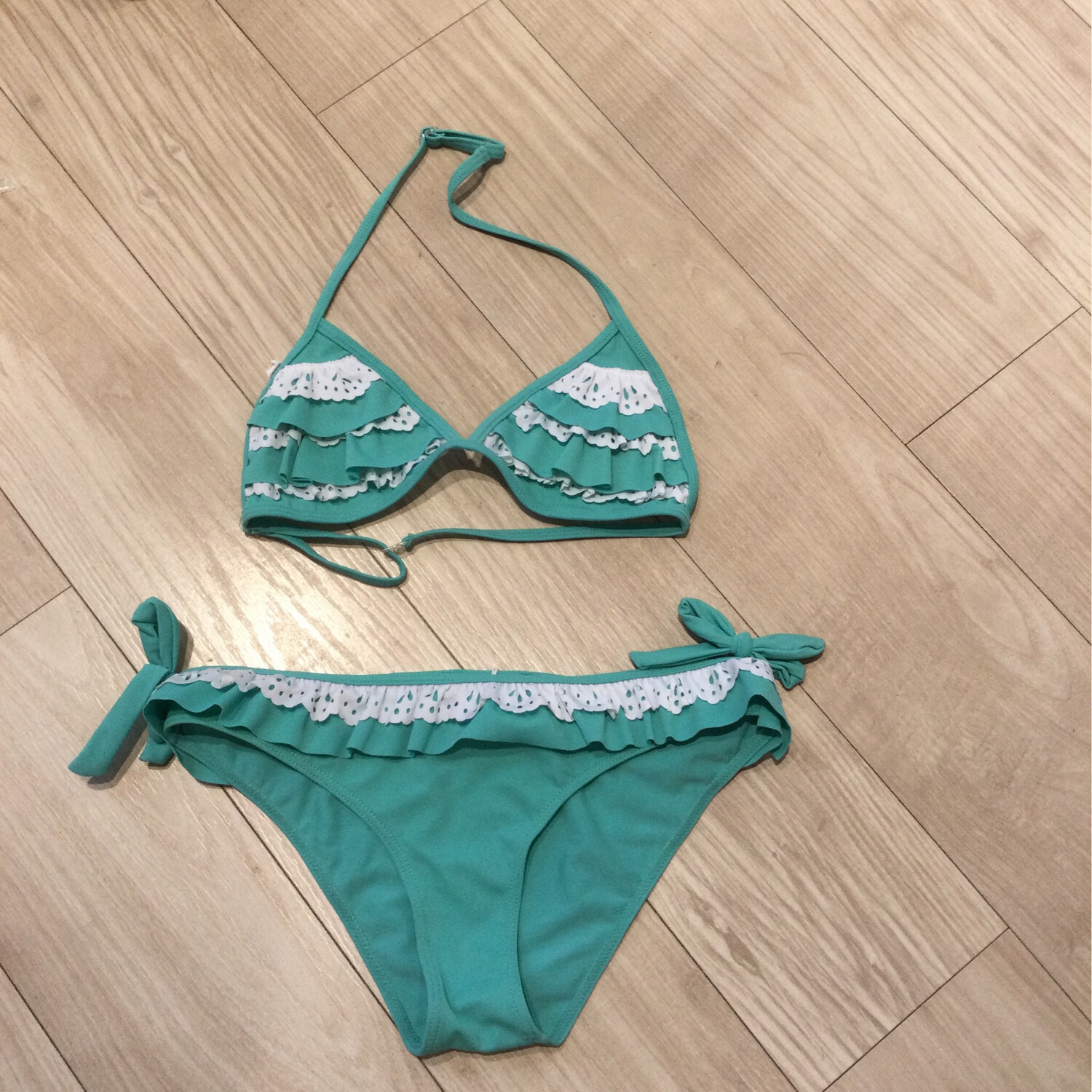 Maillot de bain pour les filles Primigi.