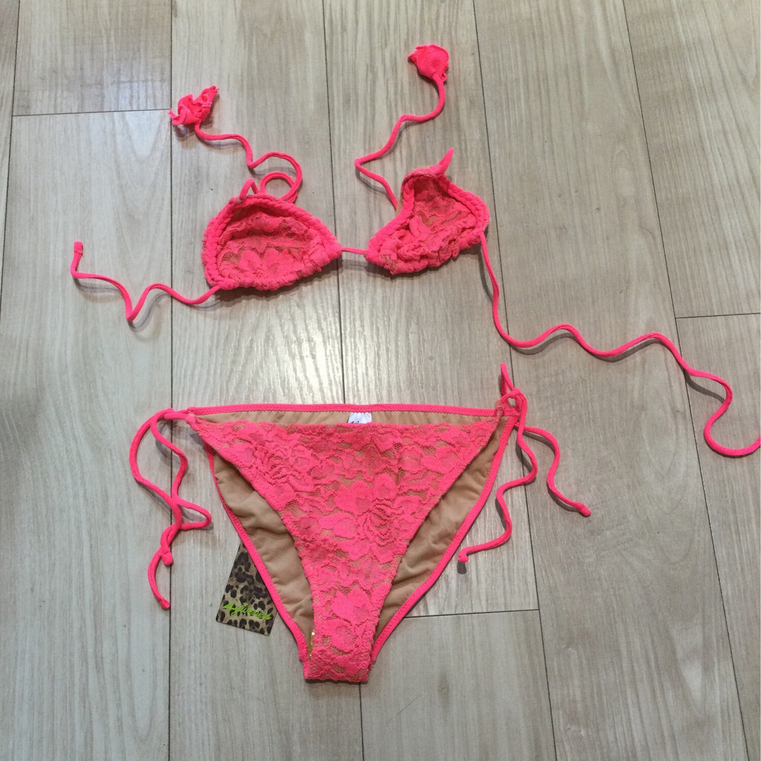 Maillot de bain  2 pièces pour les filles 4 giveness