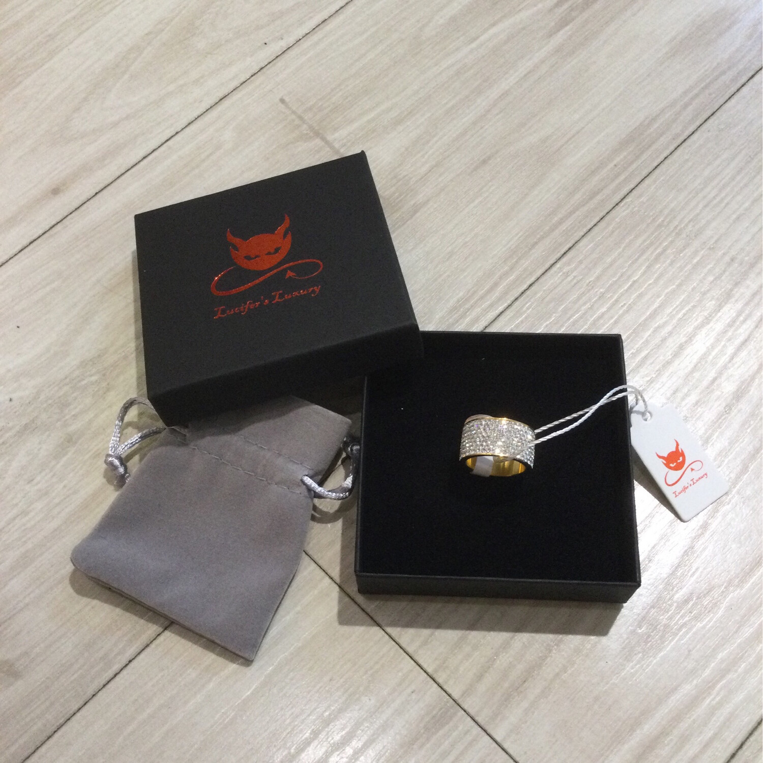 bague barclay gold lucifer`s luxury