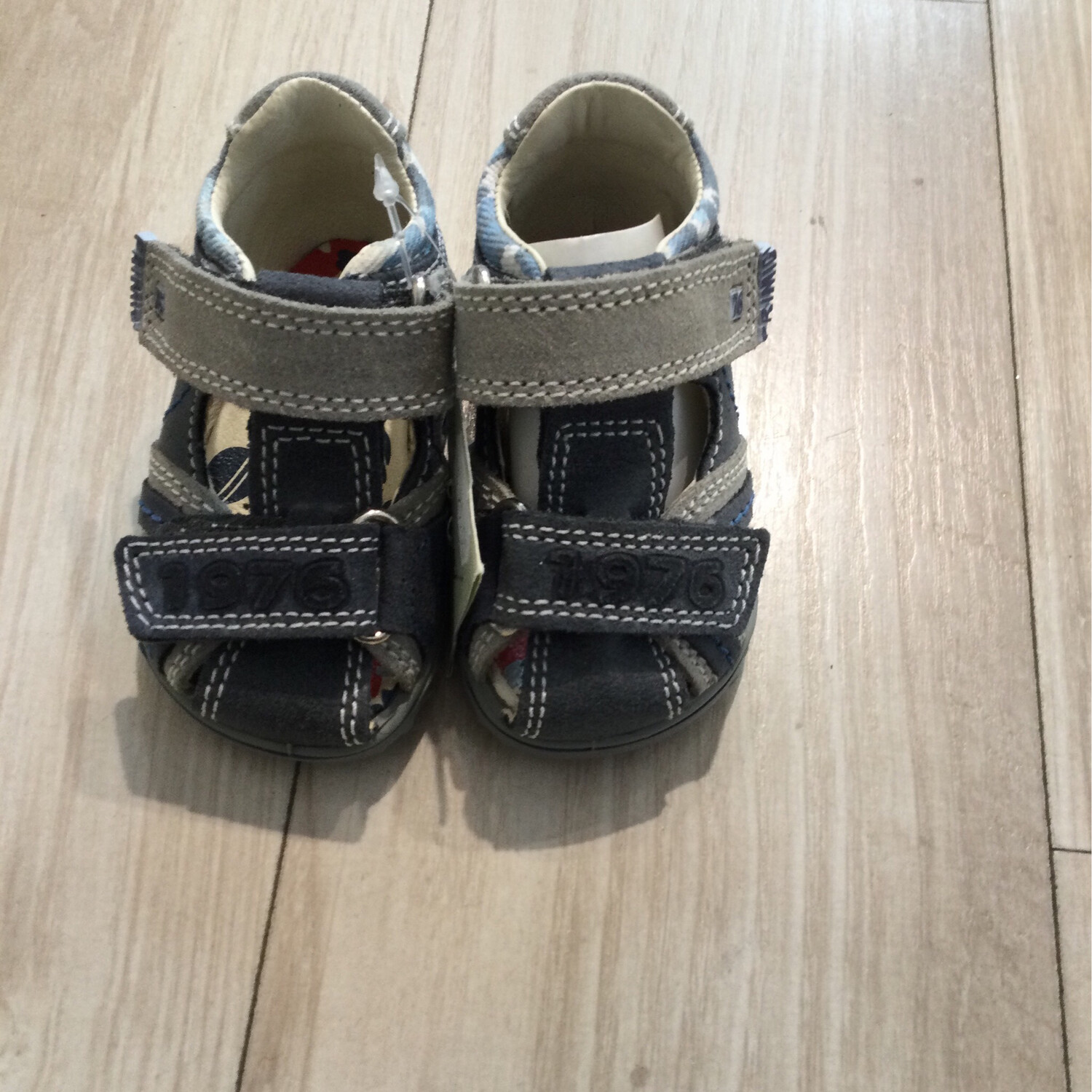 sandales fermées bébé garçon primigi