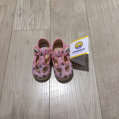 Sandales fermées bébé Emanuela