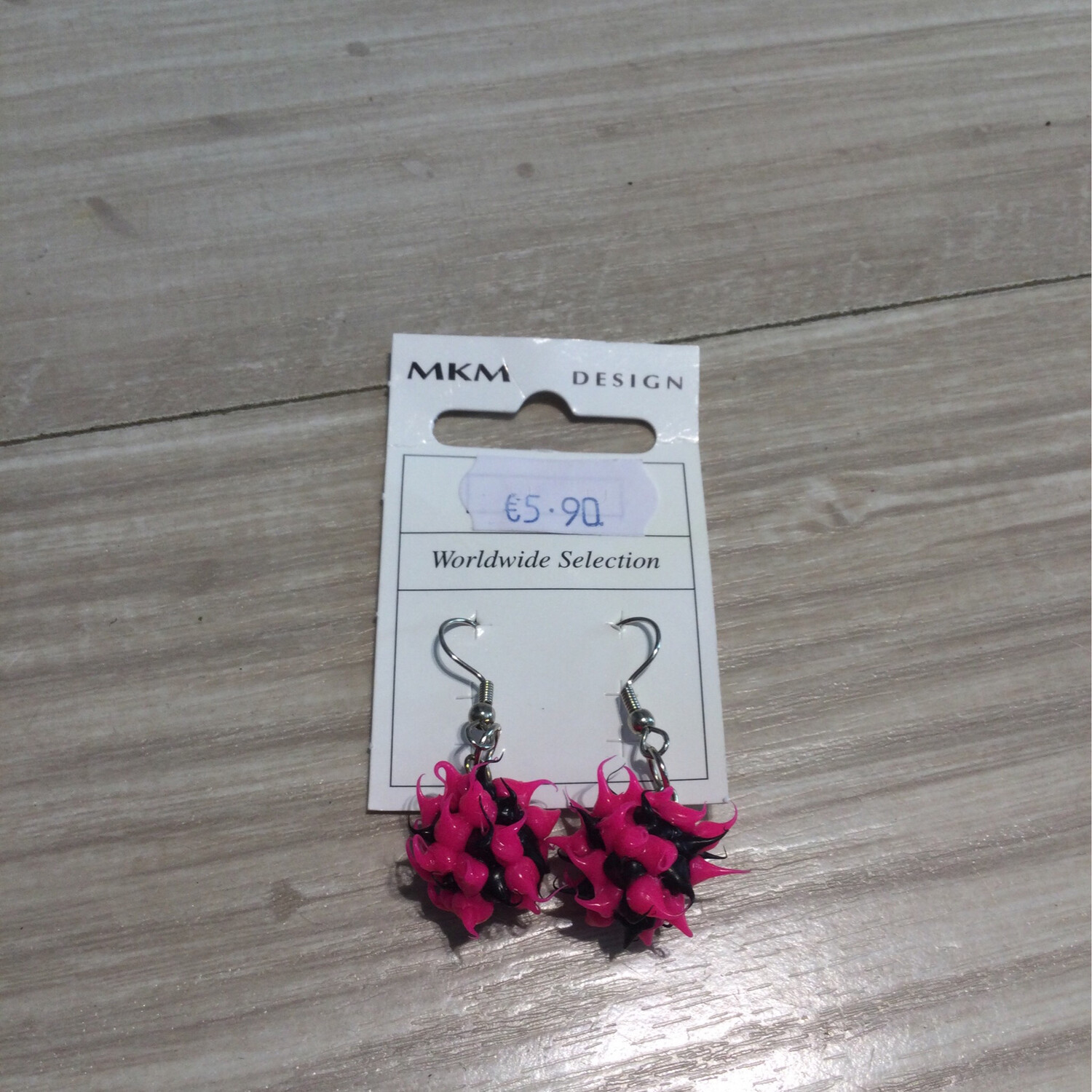boucles d’oreilles silicone MKM, Variantes: Boule herissée mauve